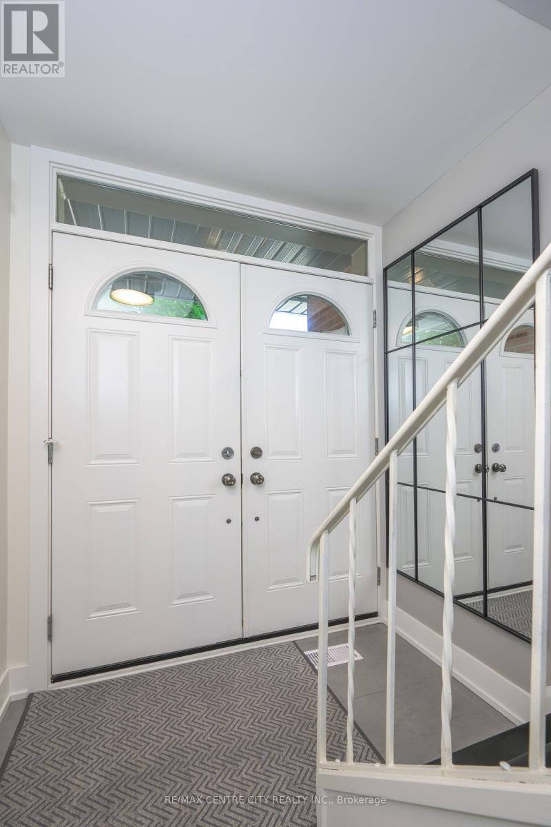 Property at 48 - 92 HOMESTEAD CRESCENT image 4