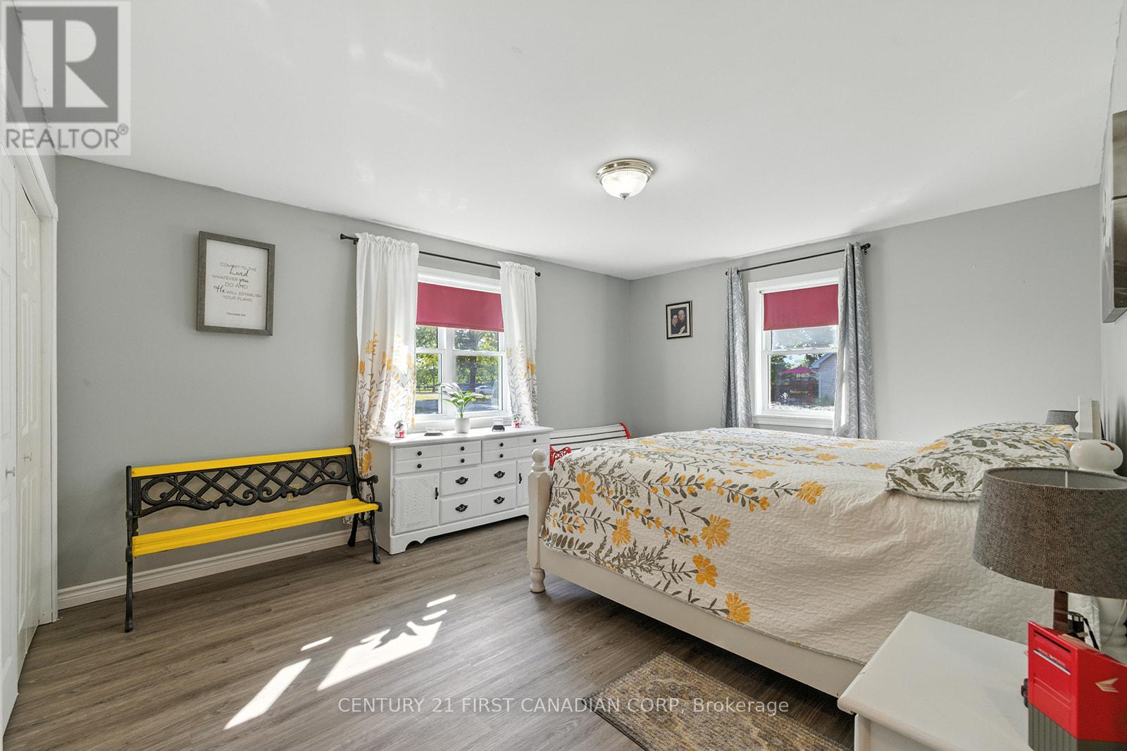 19089 Hill Road, Chatham-Kent, Ontario  N0P 1X0 - Photo 16 - X12241329