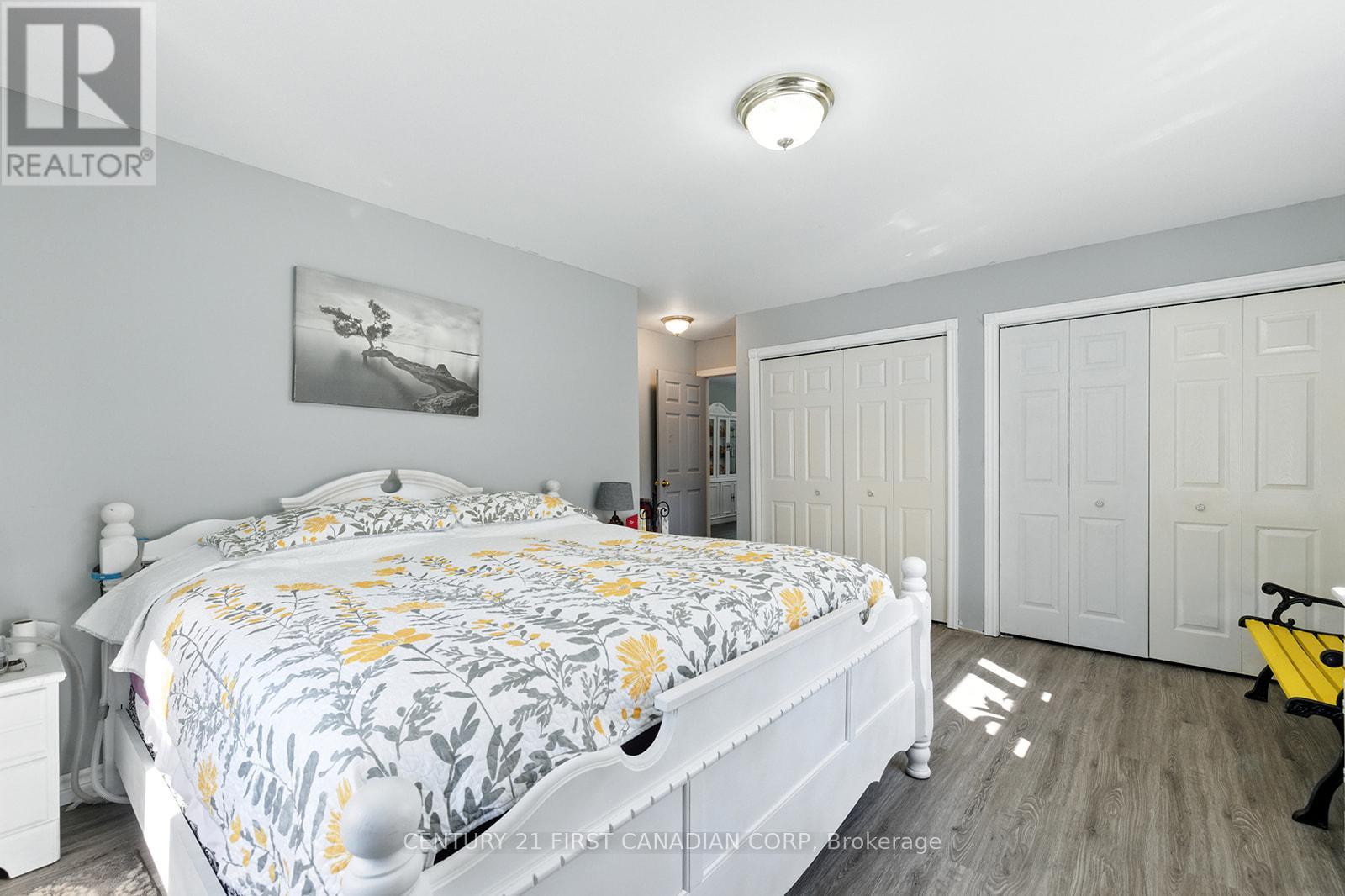 19089 Hill Road, Chatham-Kent, Ontario  N0P 1X0 - Photo 17 - X12241329