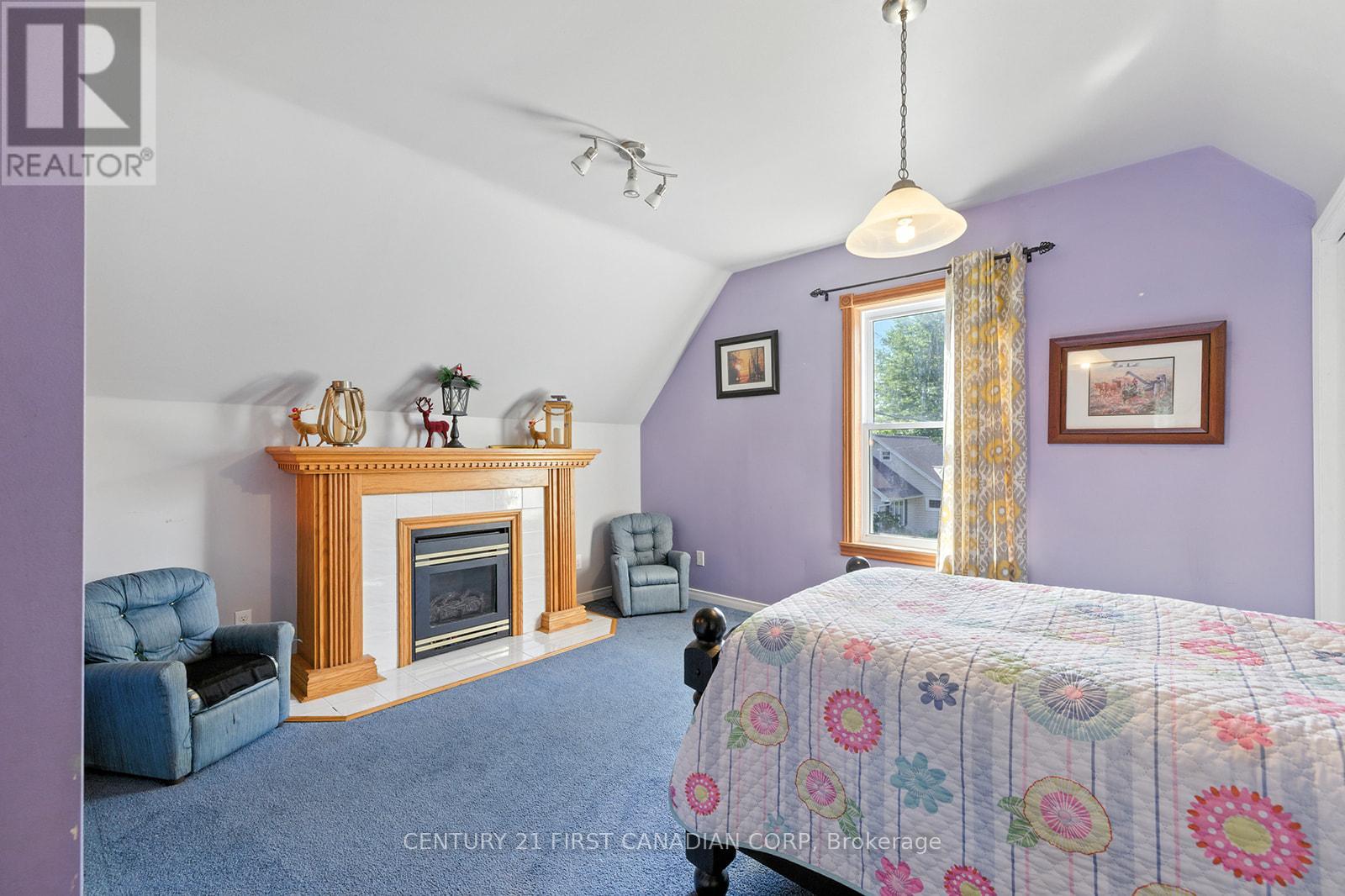 19089 Hill Road, Chatham-Kent, Ontario  N0P 1X0 - Photo 25 - X12241329