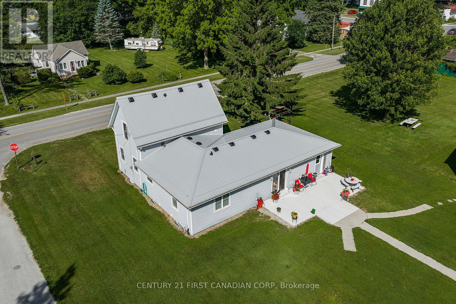 19089 Hill Road, Chatham-Kent, Ontario  N0P 1X0 - Photo 49 - X12241329