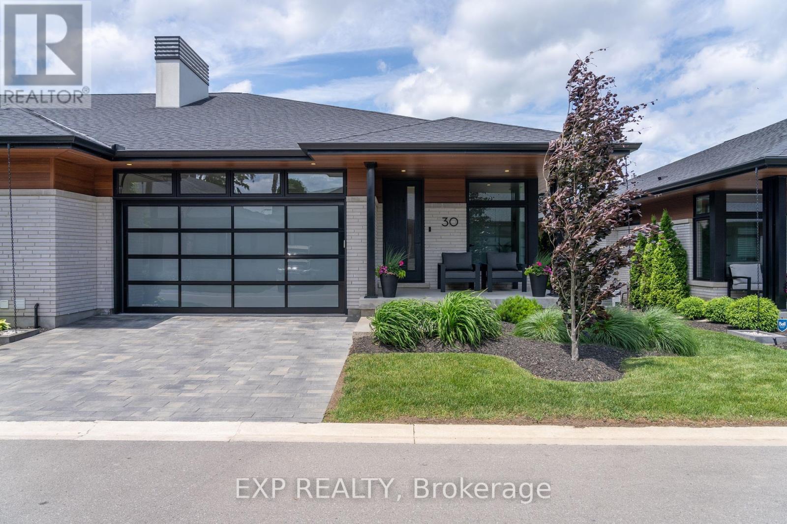 30 PEACH TREE COMMON, St. Catharines, Ontario