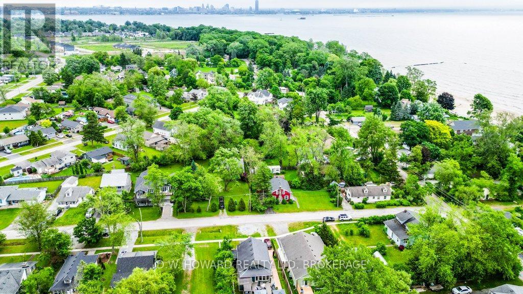 302 Beachview Avenue, Fort Erie, Ontario  L2A 4L7 - Photo 40 - X12241325