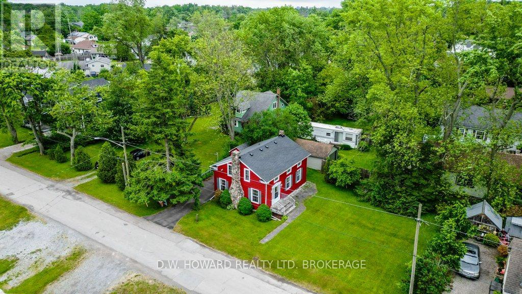 302 Beachview Avenue, Fort Erie, Ontario  L2A 4L7 - Photo 8 - X12241325