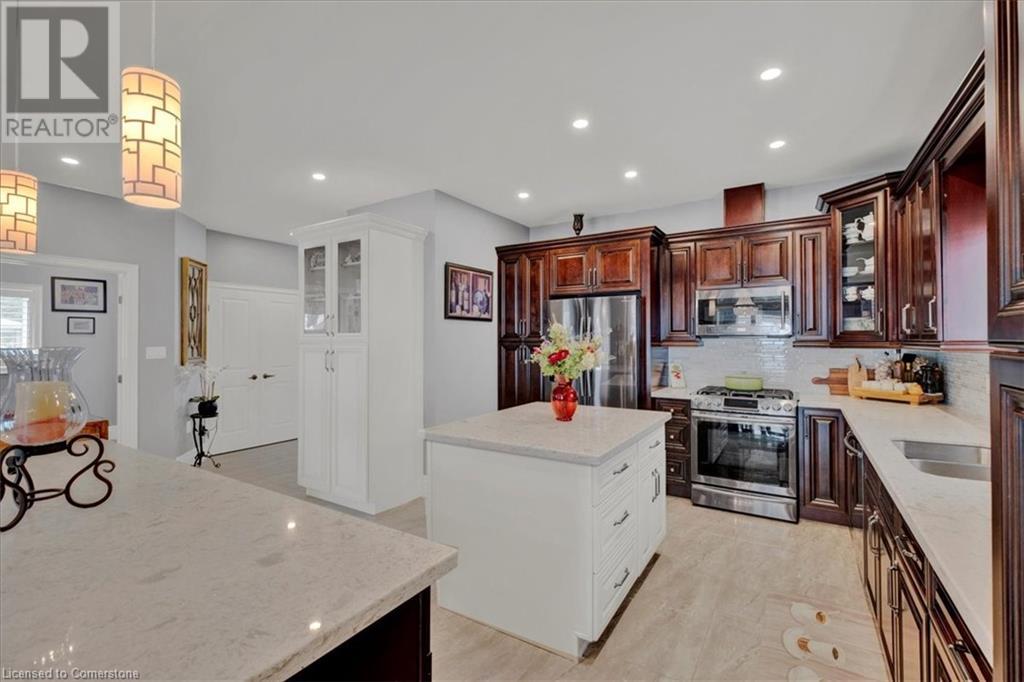 Property at 89 ELEANOR Avenue image 5