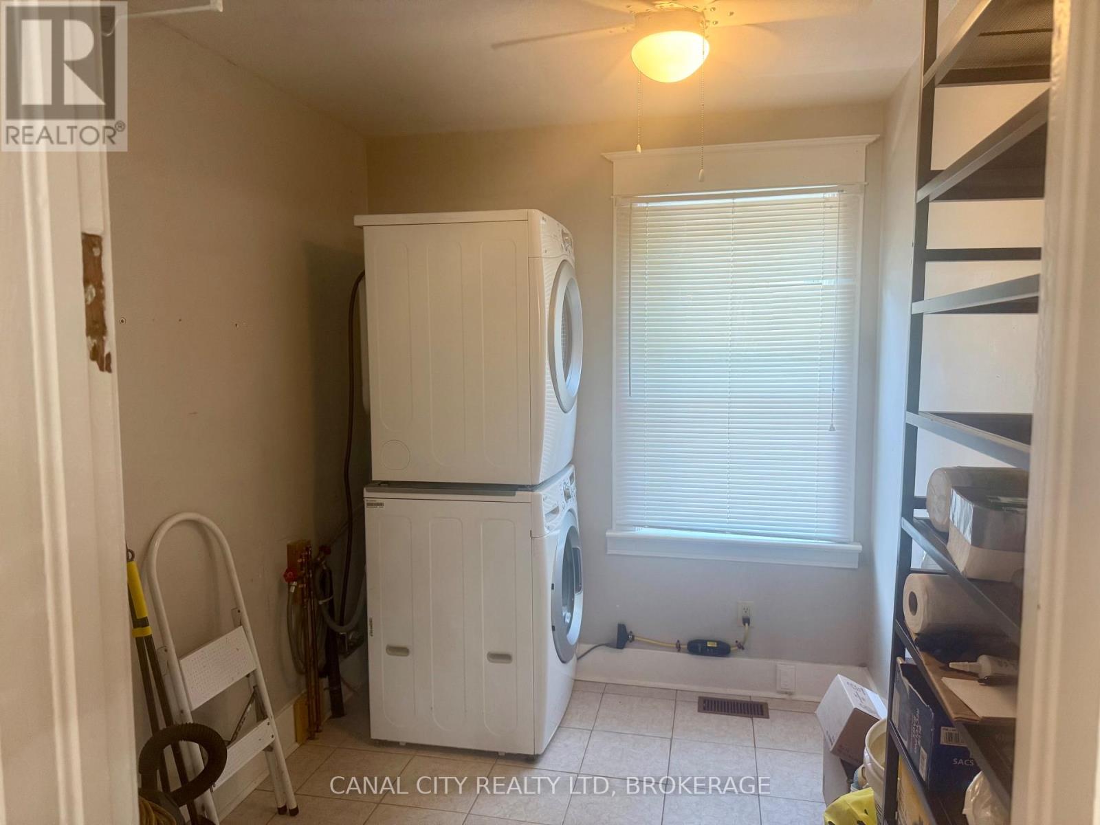 75 West Street N, Thorold, Ontario  L2V 2S4 - Photo 11 - X12239693