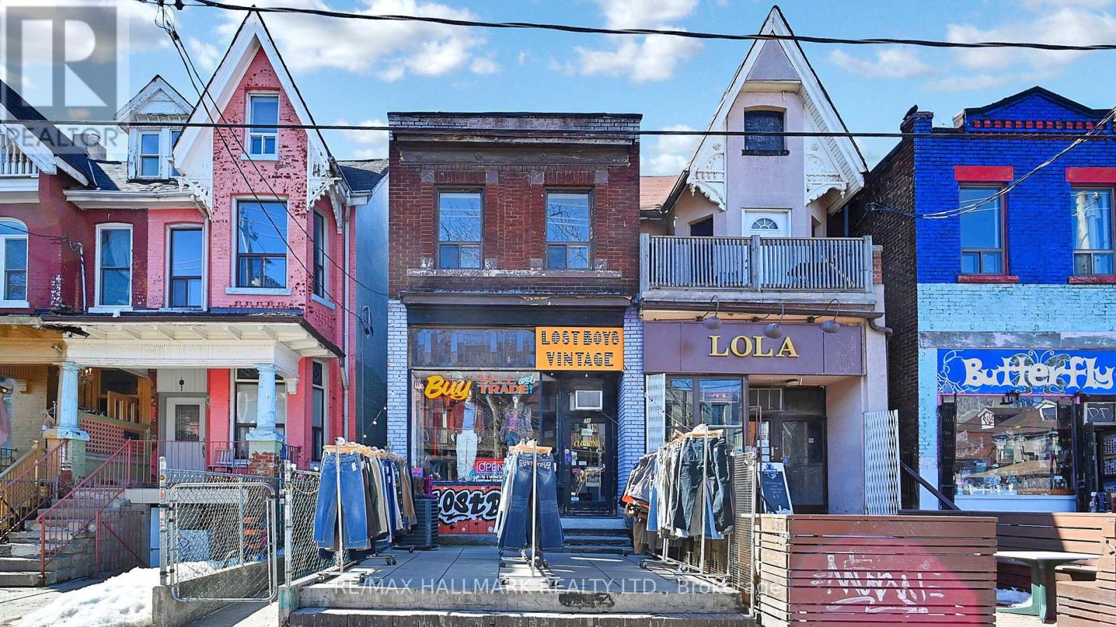 38 KENSINGTON AVENUE, Toronto, Ontario