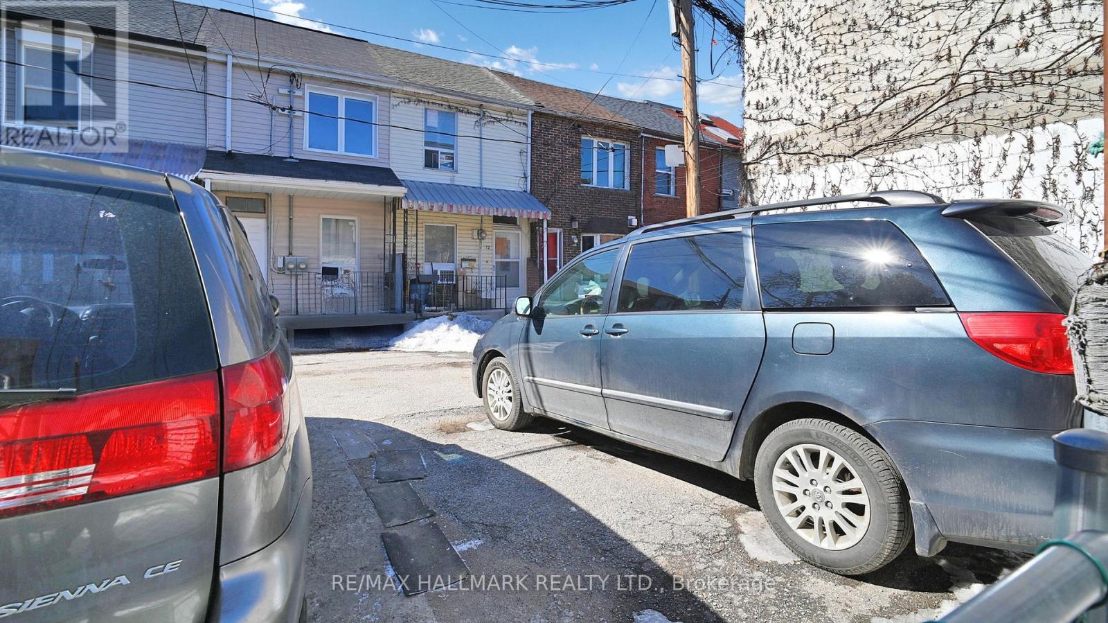 38 Kensington Avenue, Toronto, Ontario M5T 2J9 - Photo 30 - C12241322