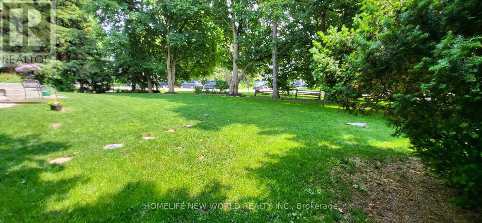 Property at 12 RIVERVIEW ROAD S image 3