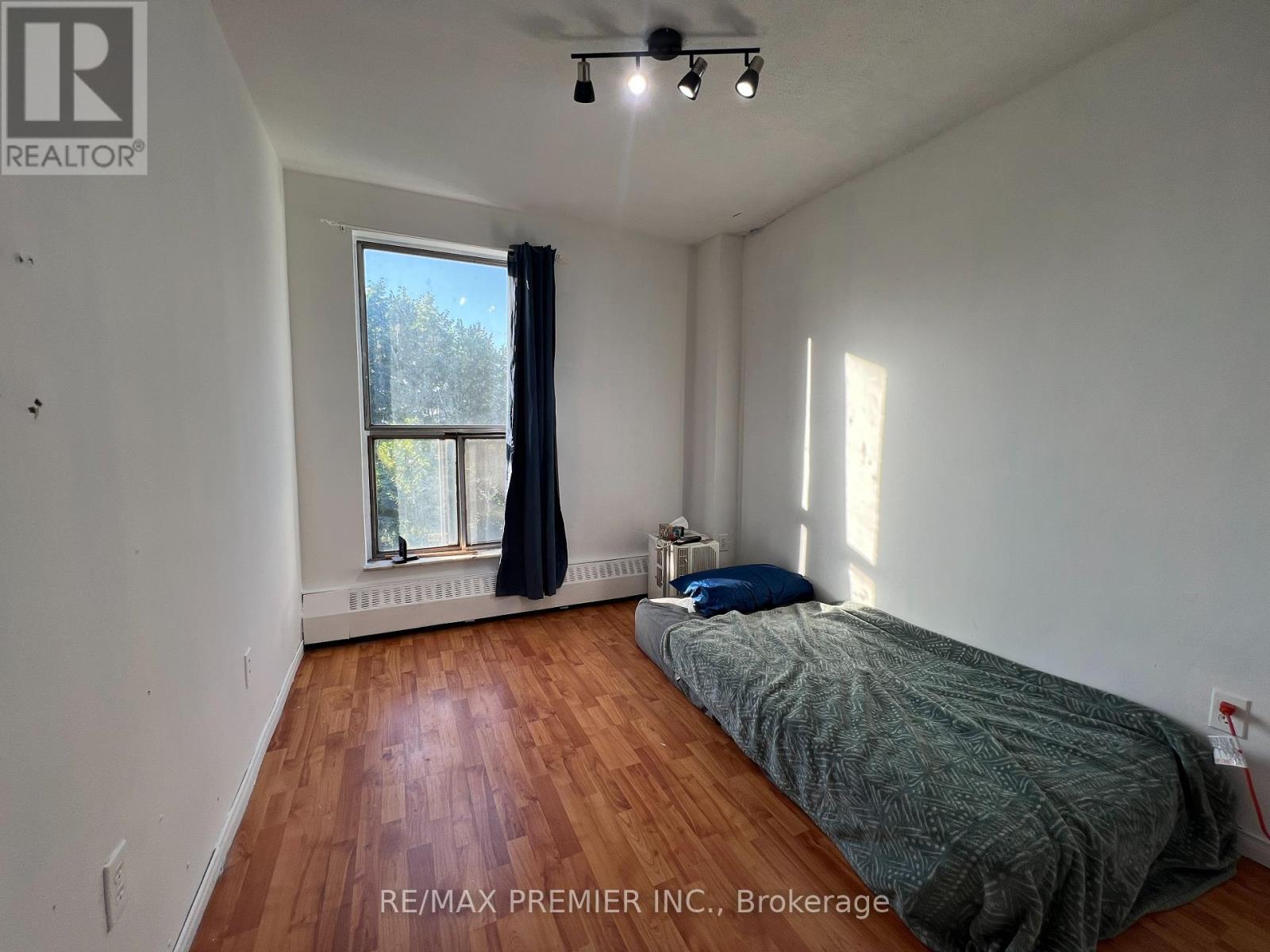 234 - 10 Eddystone Avenue, Toronto, Ontario  M3N 2T2 - Photo 8 - W12241328