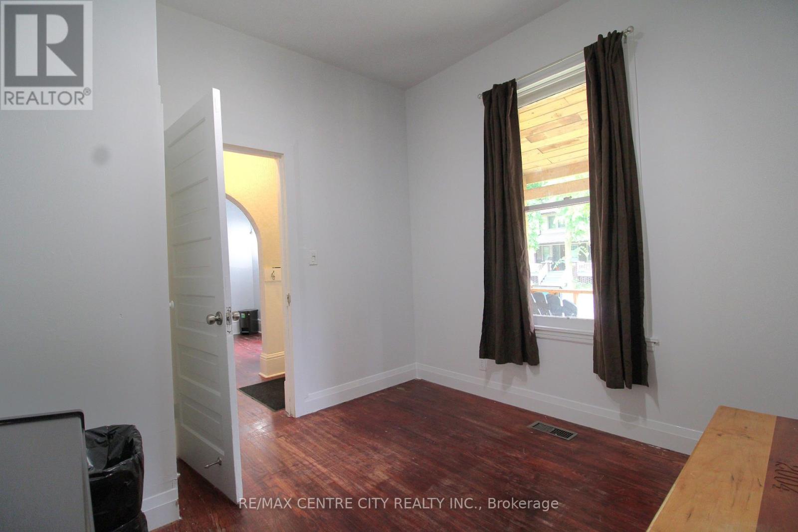 28 Maple Street, St. Thomas, Ontario  N5R 1Y9 - Photo 18 - X12241384