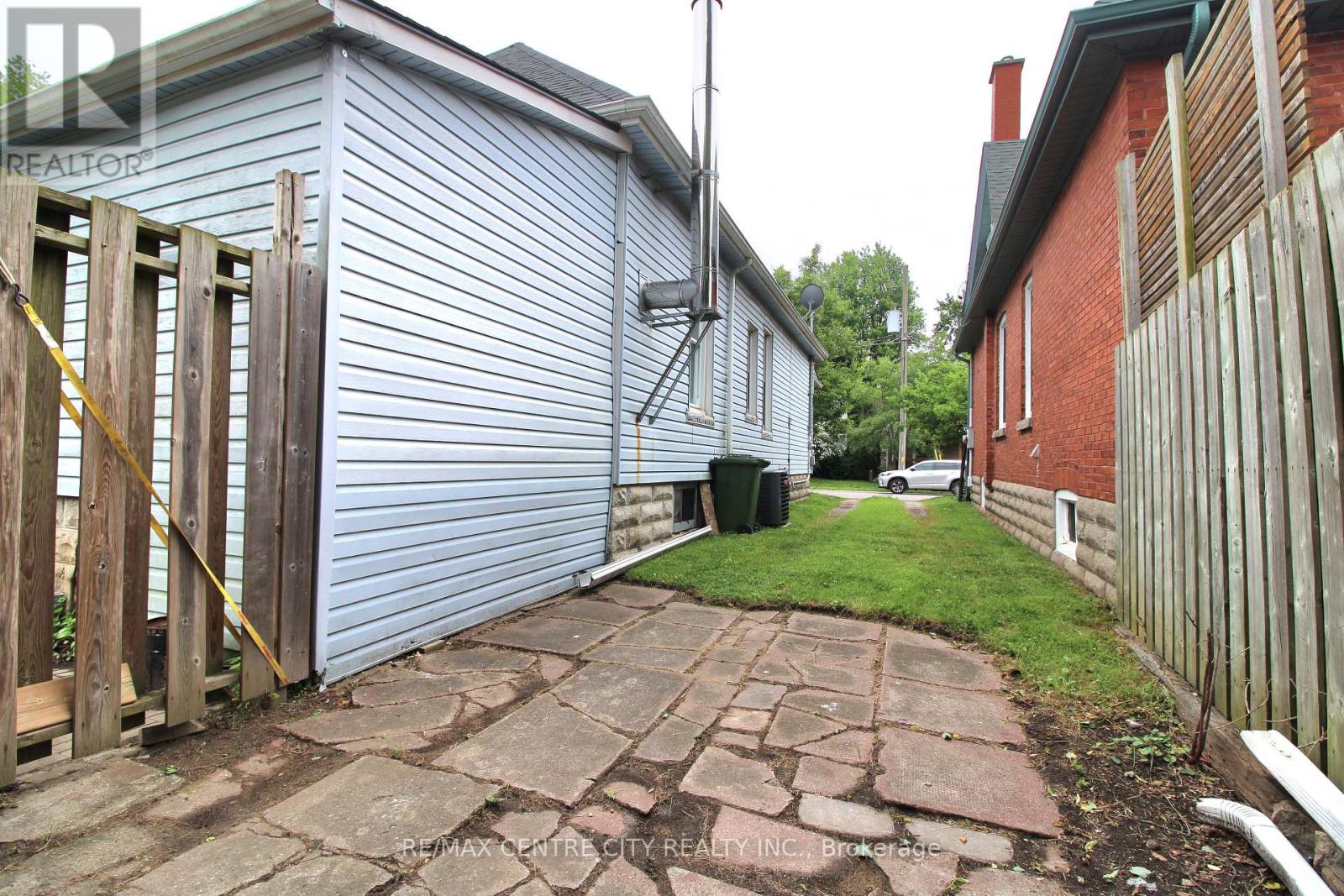 28 Maple Street, St. Thomas, Ontario  N5R 1Y9 - Photo 28 - X12241384