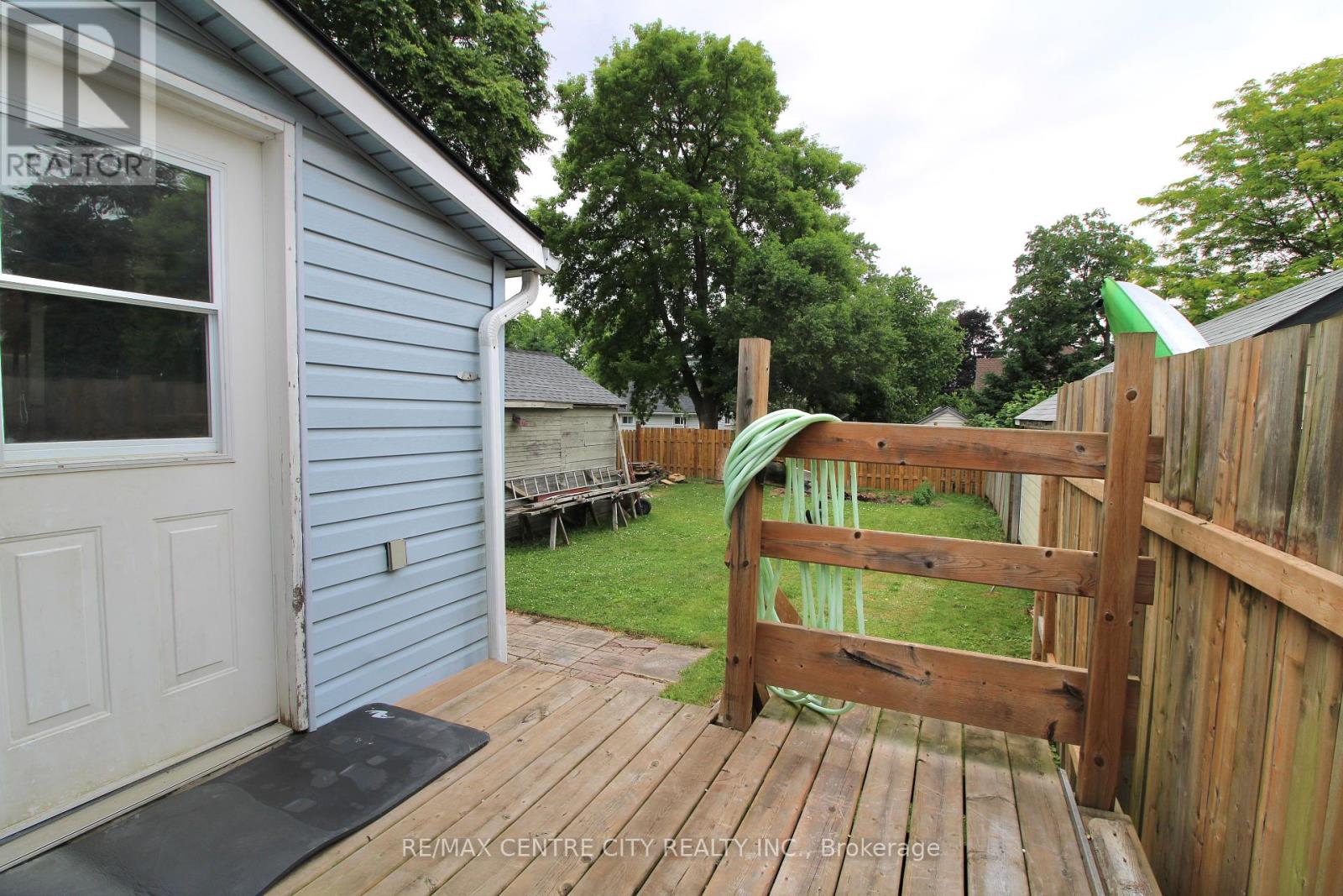 28 Maple Street, St. Thomas, Ontario  N5R 1Y9 - Photo 31 - X12241384