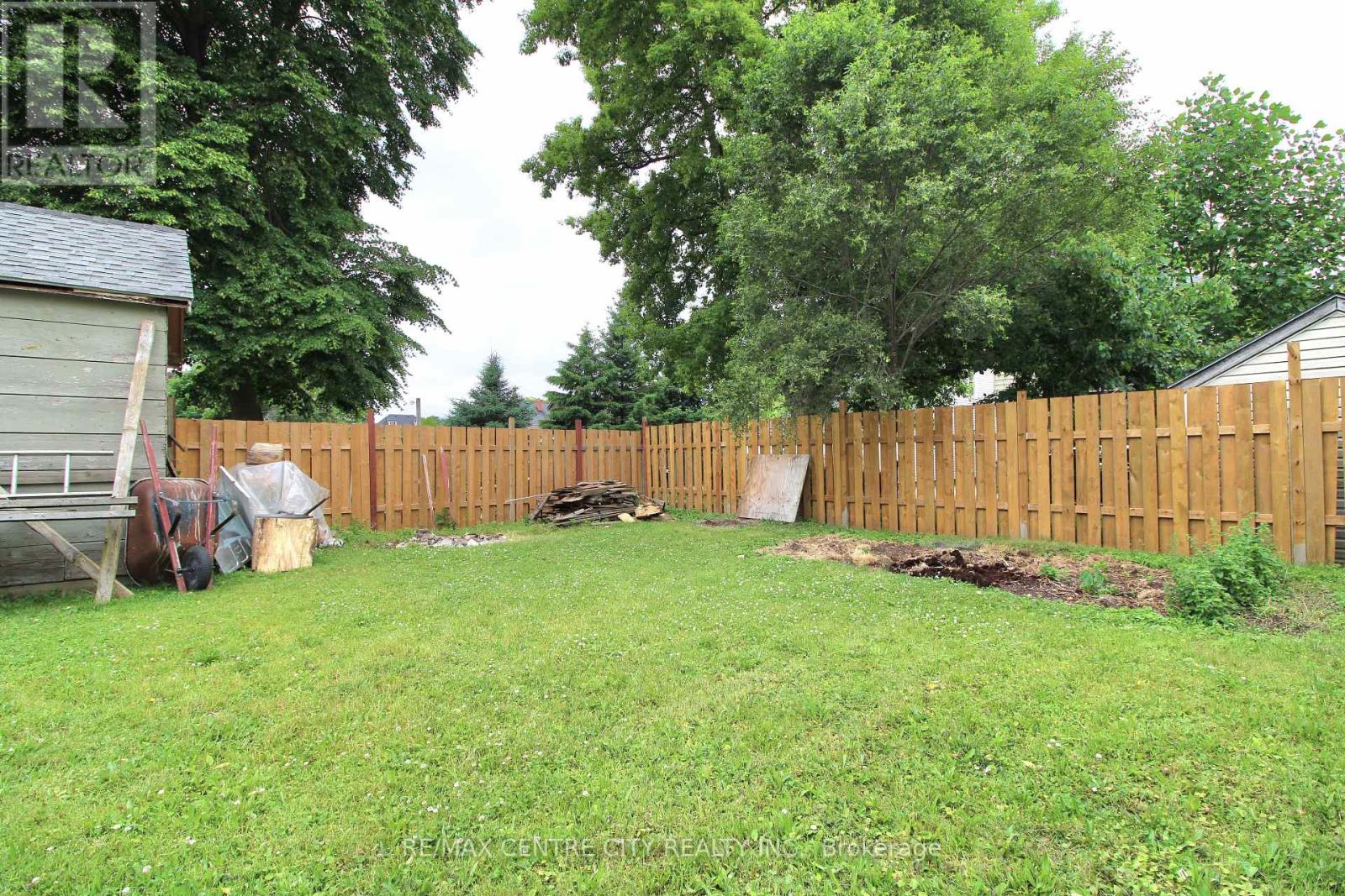 28 Maple Street, St. Thomas, Ontario  N5R 1Y9 - Photo 32 - X12241384