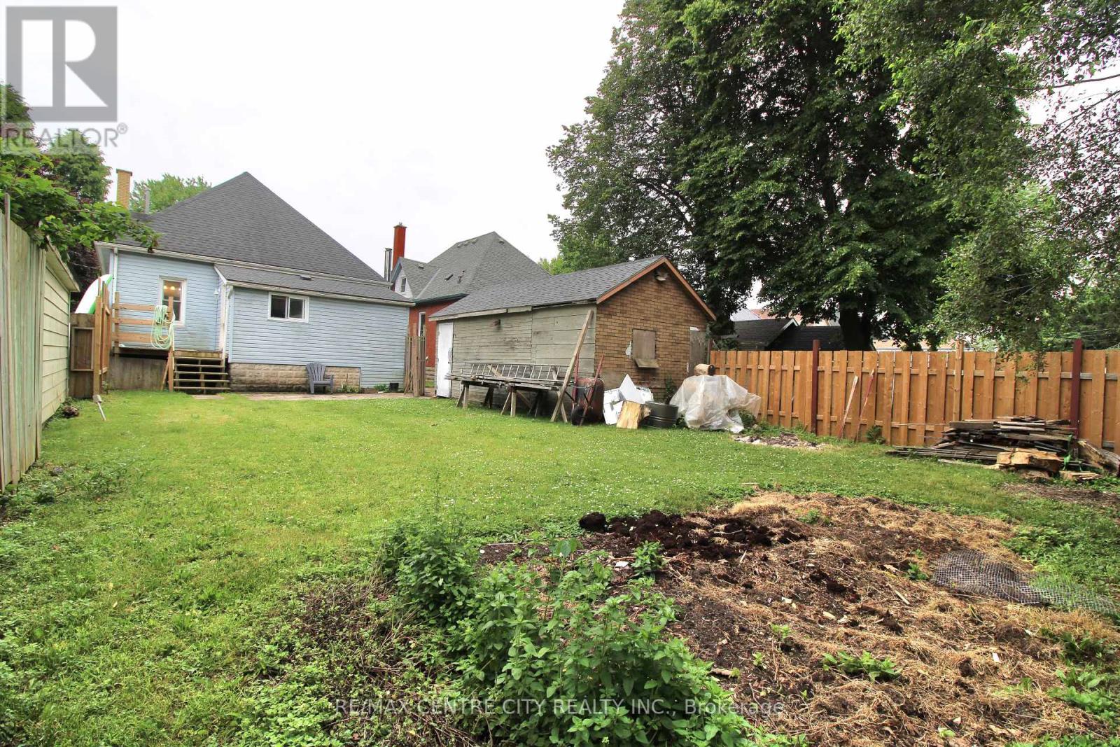 28 Maple Street, St. Thomas, Ontario  N5R 1Y9 - Photo 33 - X12241384