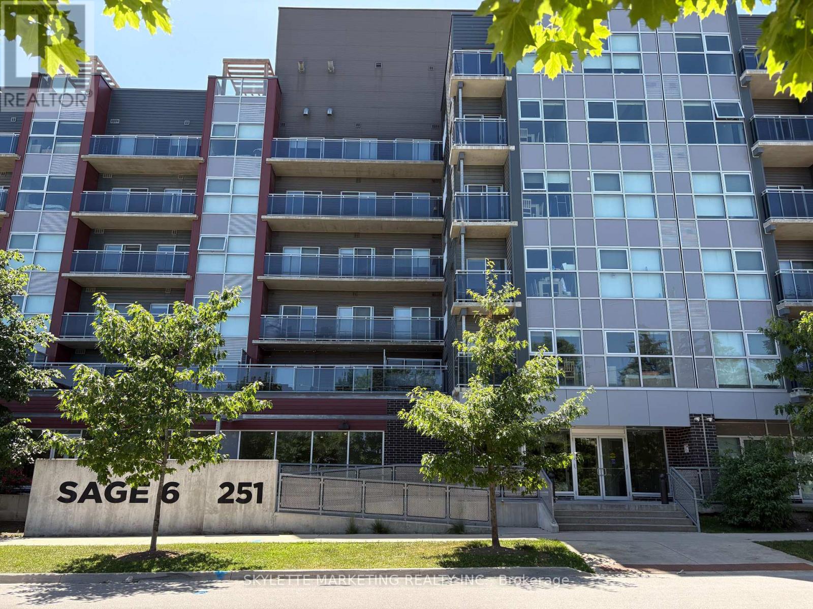 Property at 601 - 251 HEMLOCK STREET image 1