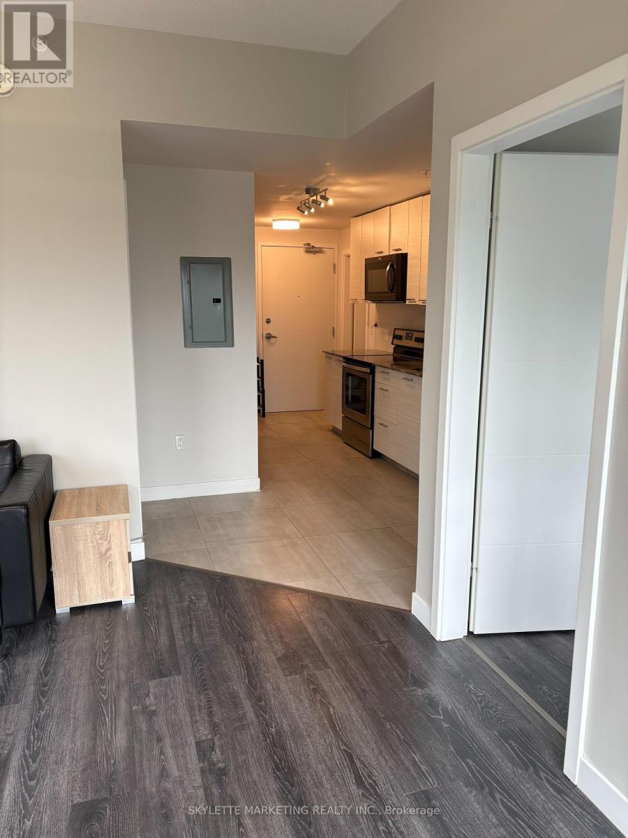 601 - 251 Hemlock Street, Waterloo, Ontario  N2L 3R4 - Photo 10 - X12241313