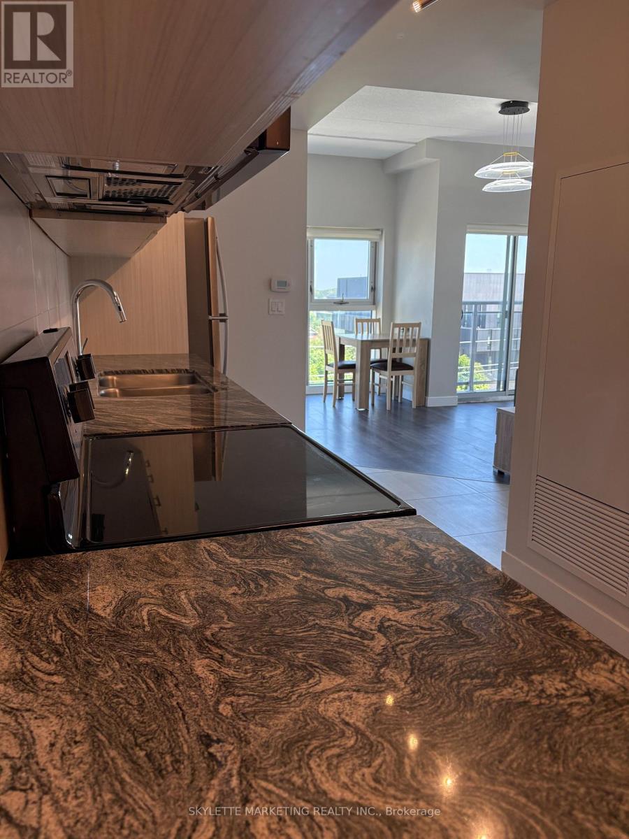601 - 251 Hemlock Street, Waterloo, Ontario  N2L 3R4 - Photo 6 - X12241313