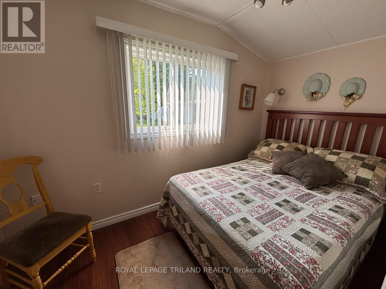 21527 Gray (Lot 132-133 Birch St.) Line, West Elgin, Ontario  N0L 2C0 - Photo 10 - X12241278
