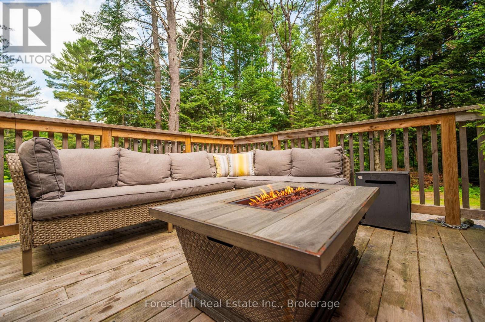 2776 Muskoka Rd 117 Road S, Lake Of Bays (Mclean), Ontario  P0B 1A0 - Photo 17 - X12236749