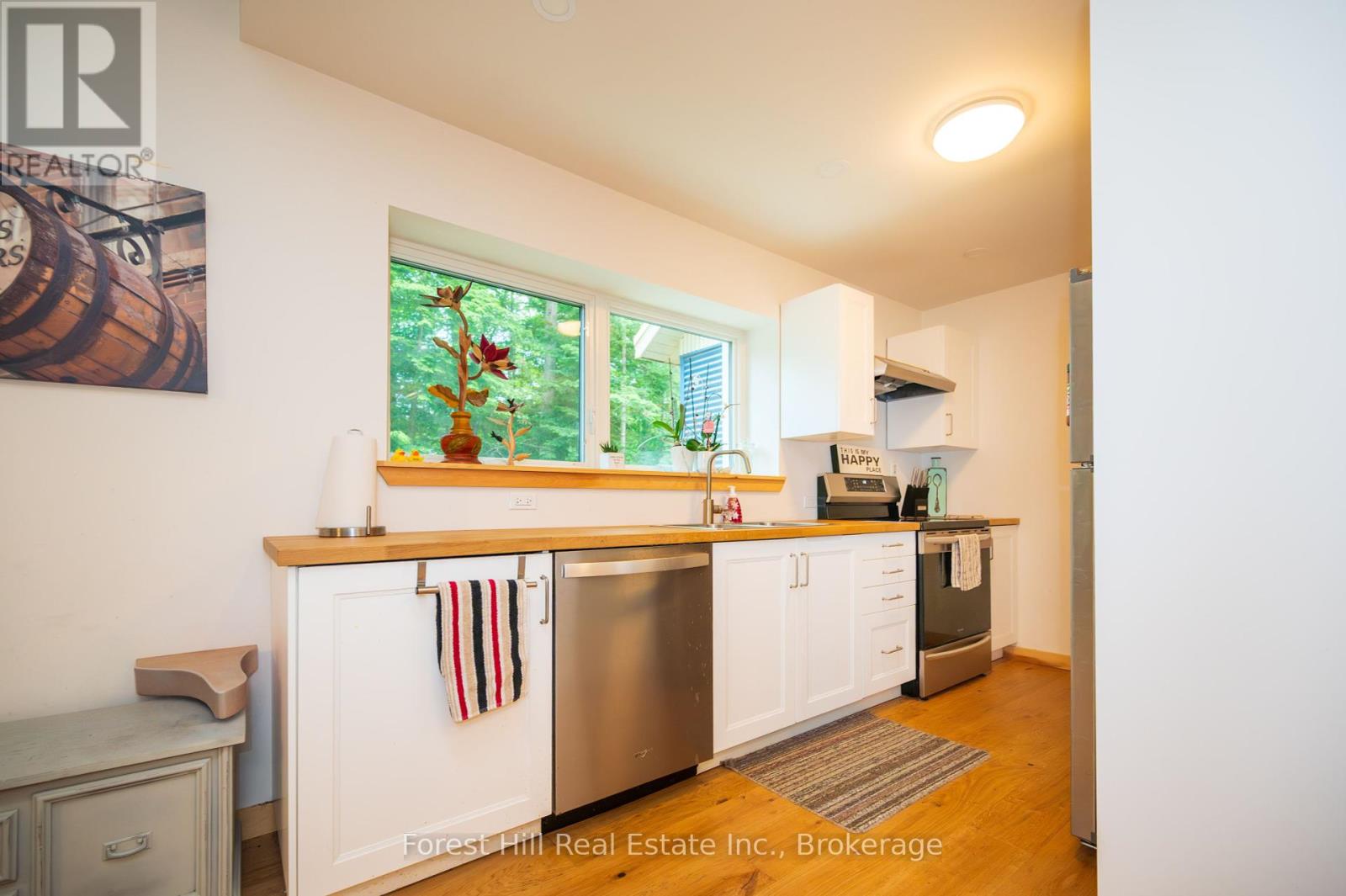 2776 Muskoka Rd 117 Road S, Lake Of Bays (Mclean), Ontario  P0B 1A0 - Photo 27 - X12236749