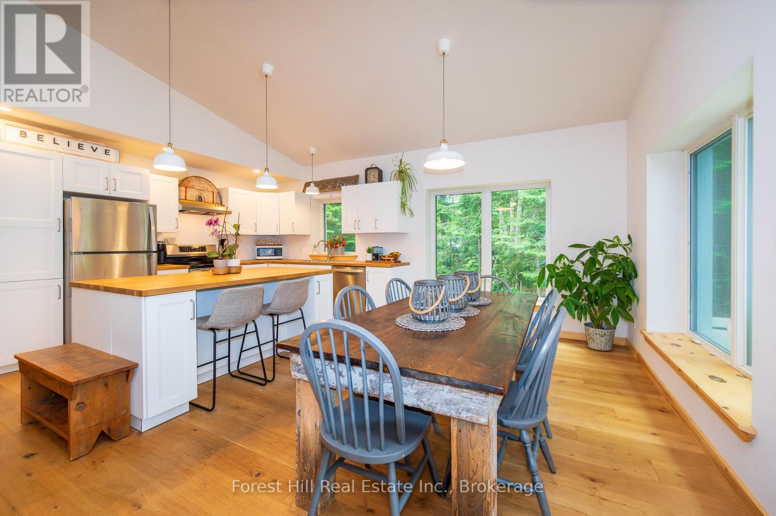 2776 Muskoka Rd 117 Road S, Lake Of Bays (Mclean), Ontario  P0B 1A0 - Photo 5 - X12236749