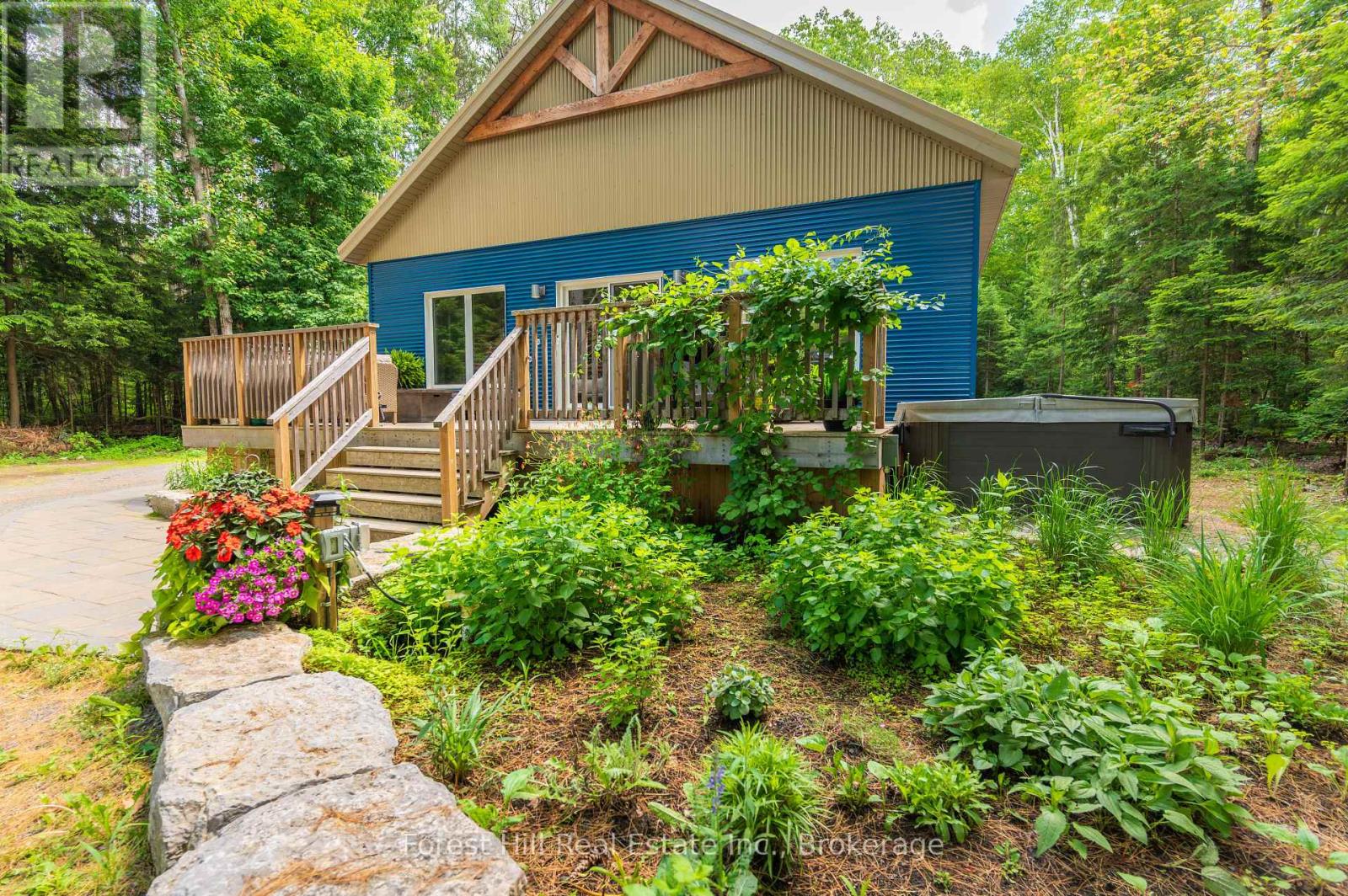 2776 Muskoka Rd 117 Road S, Lake Of Bays (Mclean), Ontario  P0B 1A0 - Photo 2 - X12236749