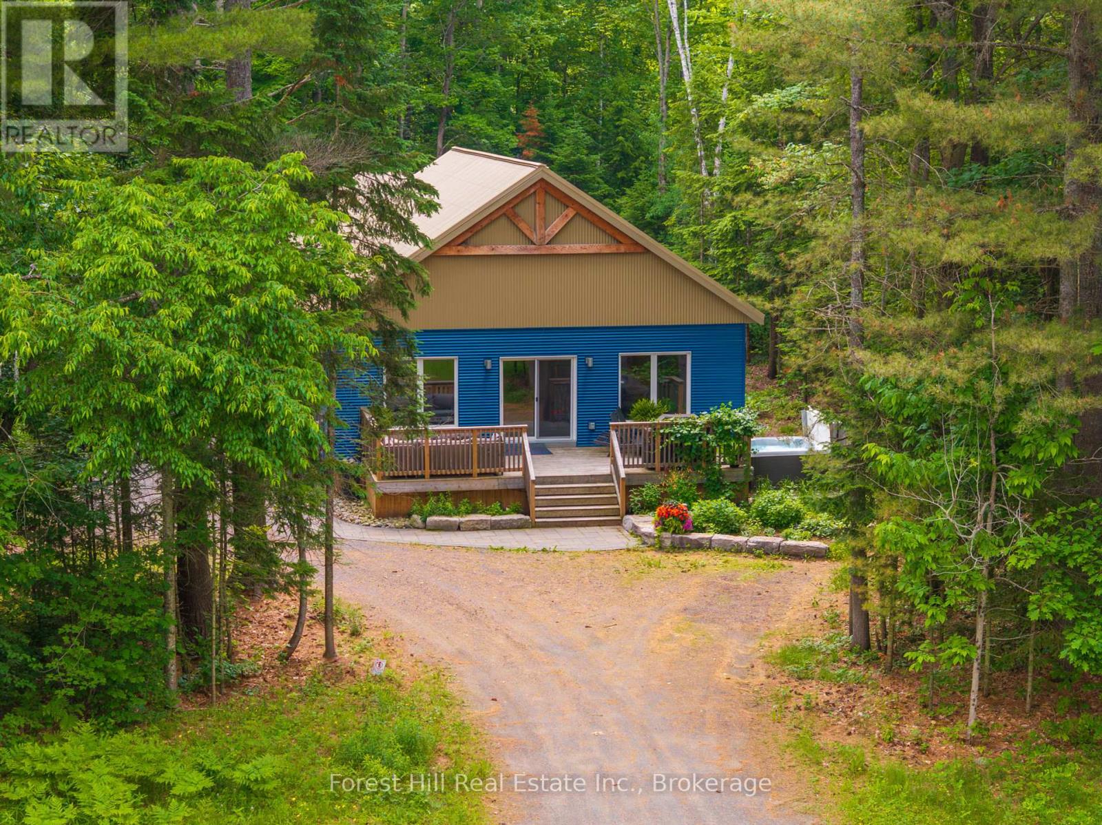 2776 Muskoka Rd 117 Road S, Lake Of Bays (Mclean), Ontario  P0B 1A0 - Photo 3 - X12236749