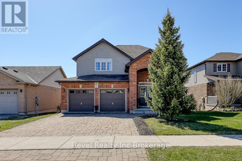7 WOODHATCH CRESCENT, Ingersoll, Ontario