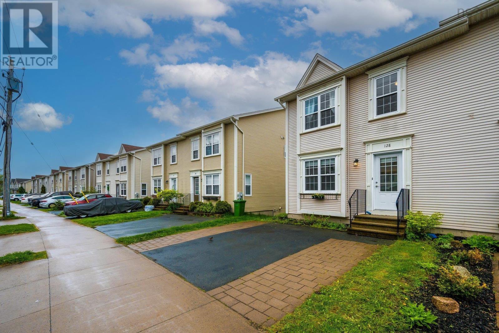 Property at 128 Transom Drive image 2