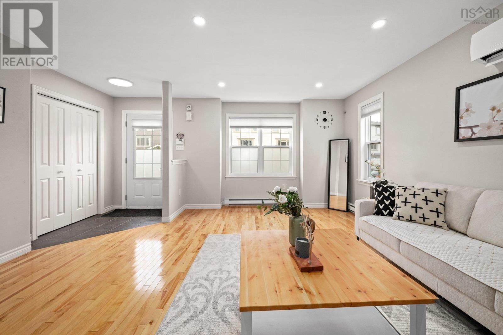 Property at 128 Transom Drive image 5