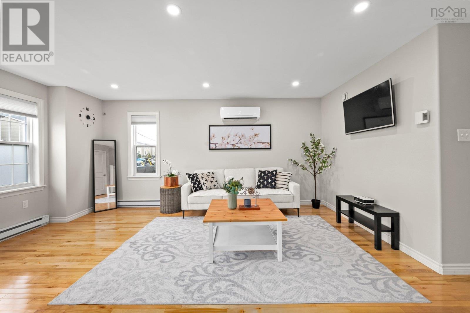 Property at 128 Transom Drive image 3