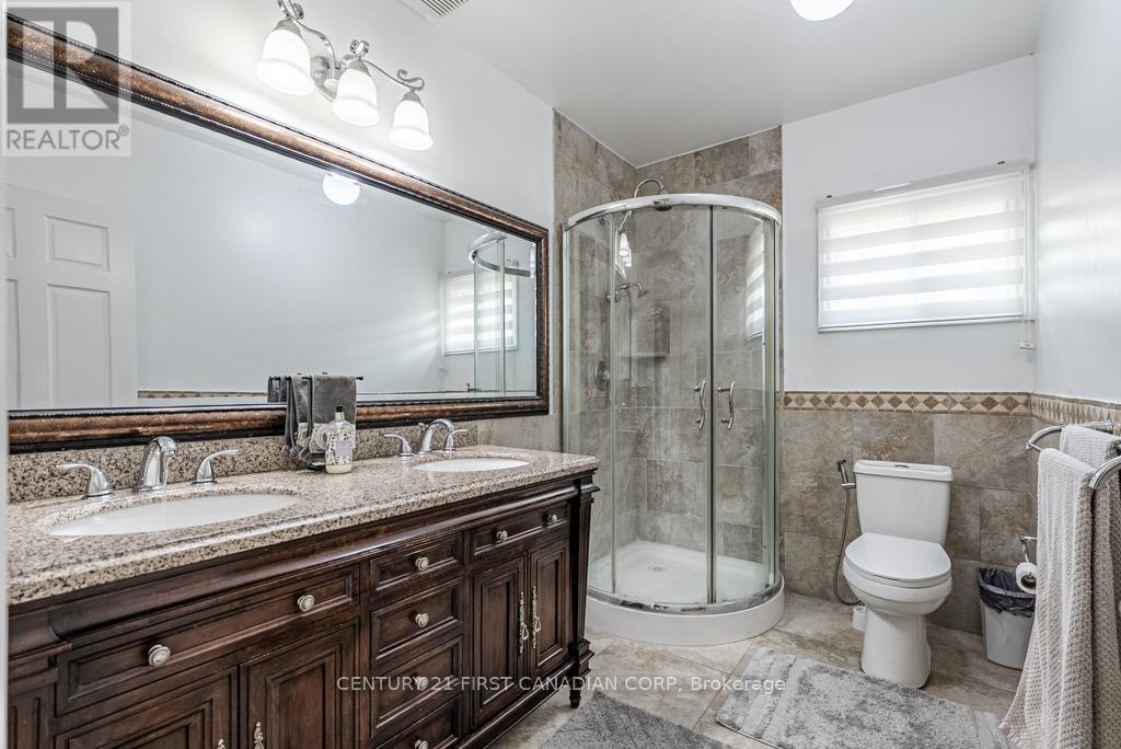 169 Ashley Crescent, London South, Ontario  N6E 3P9 - Photo 36 - X12241493