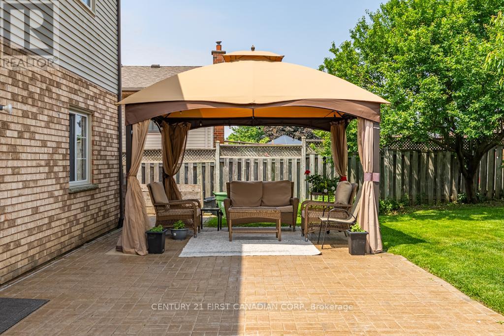 169 Ashley Crescent, London South, Ontario  N6E 3P9 - Photo 49 - X12241493
