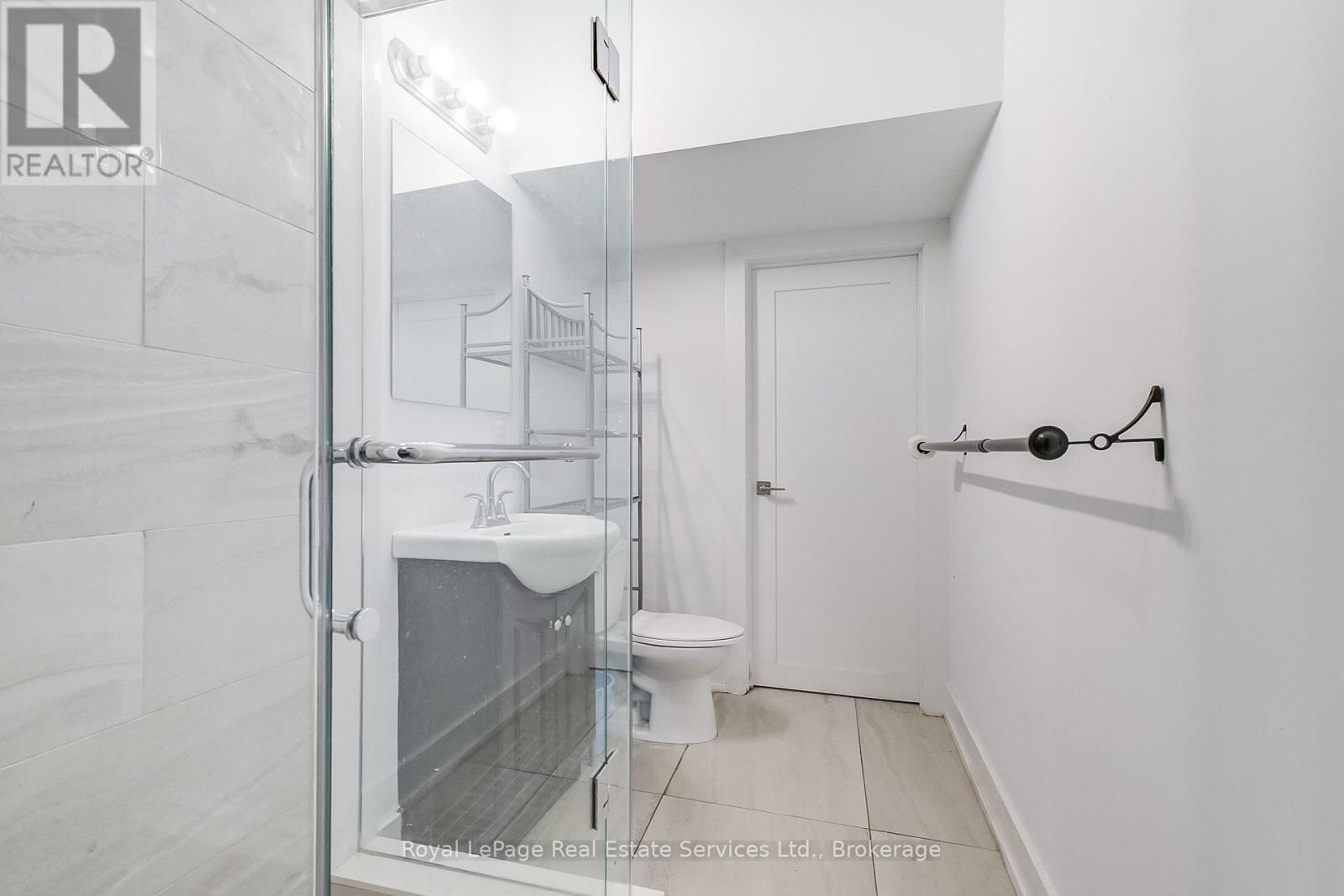 176 Leyton Avenue, Toronto, Ontario  M1L 3V6 - Photo 25 - E12241528