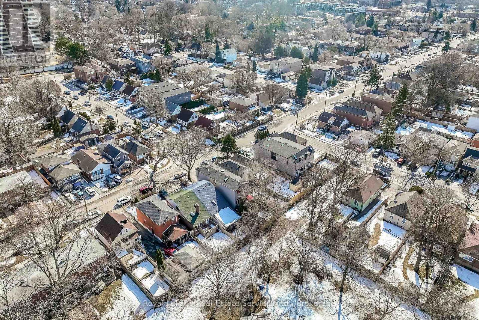 176 Leyton Avenue, Toronto, Ontario  M1L 3V6 - Photo 43 - E12241528