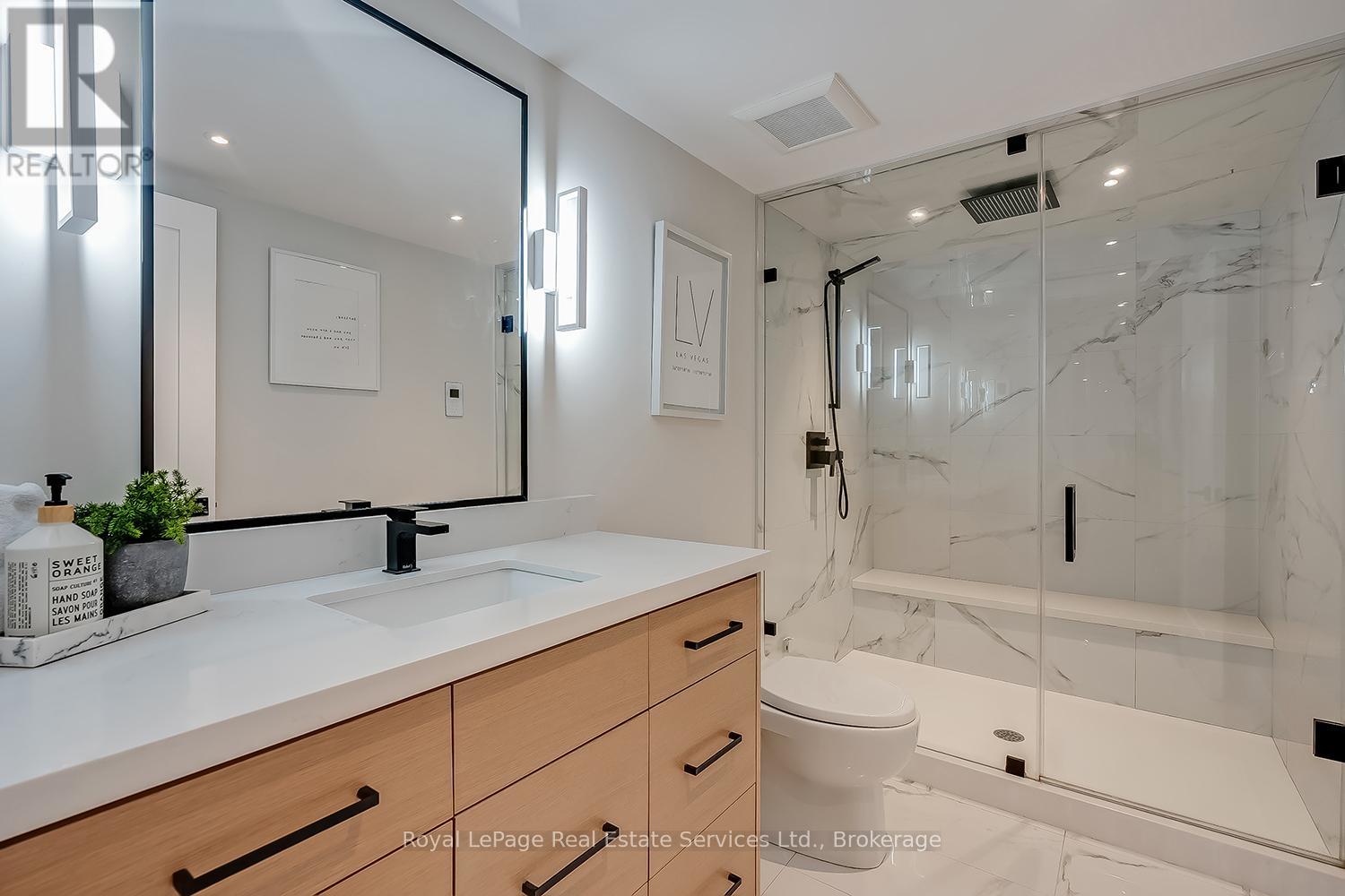 111 Judith Crescent, Hamilton, Ontario  L9G 1L3 - Photo 40 - X12241485