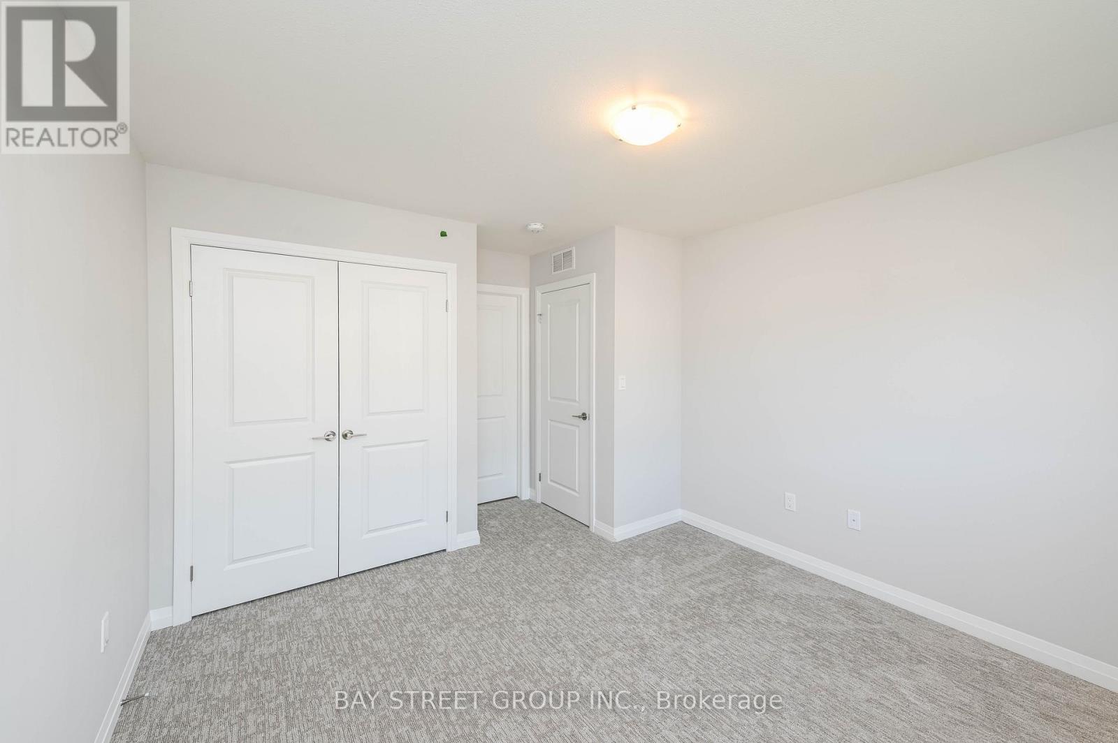 61 - 4552 Portage Road, Niagara Falls, Ontario  L2E 6A8 - Photo 15 - X12241499