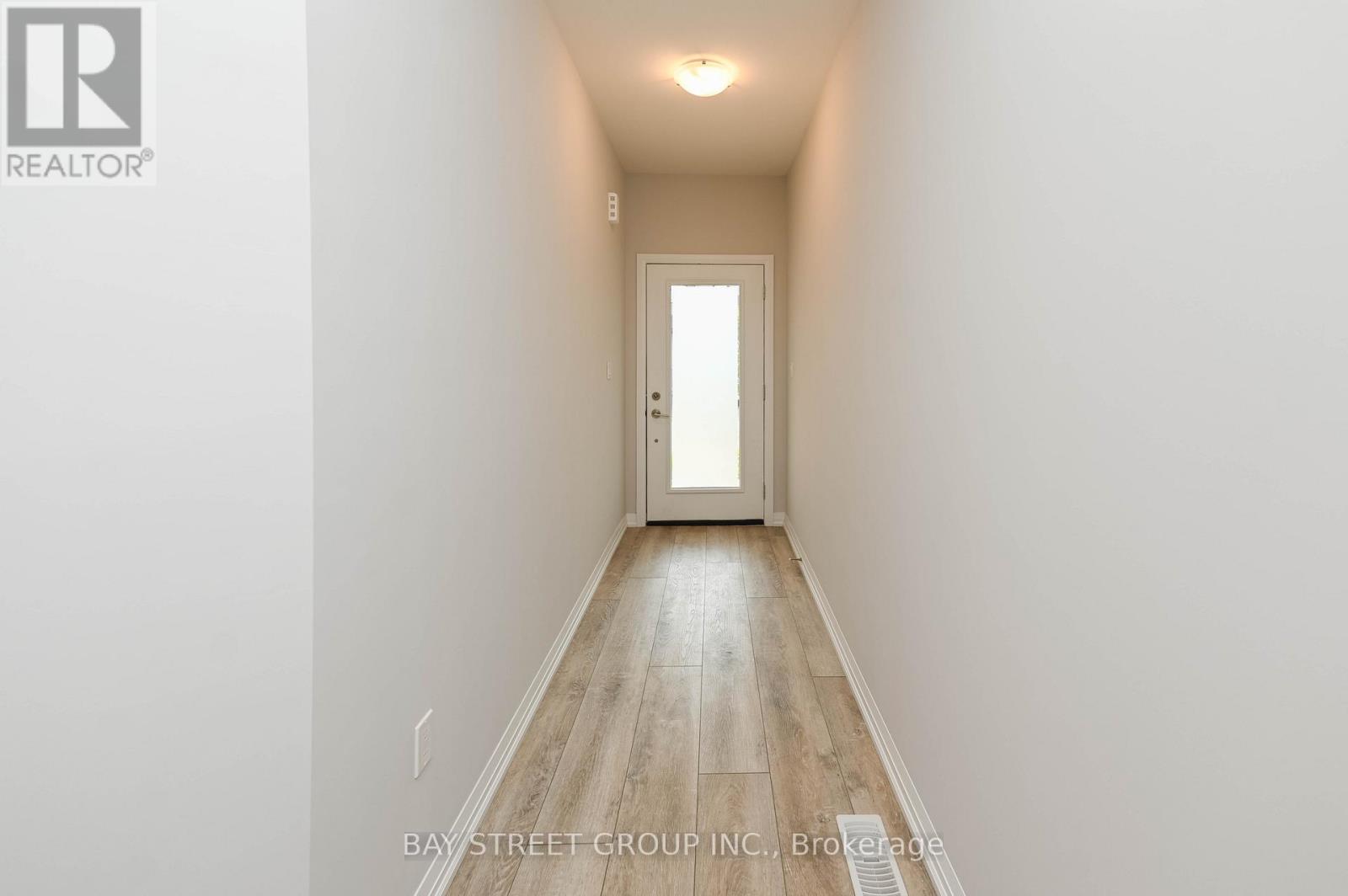 61 - 4552 Portage Road, Niagara Falls, Ontario  L2E 6A8 - Photo 21 - X12241499
