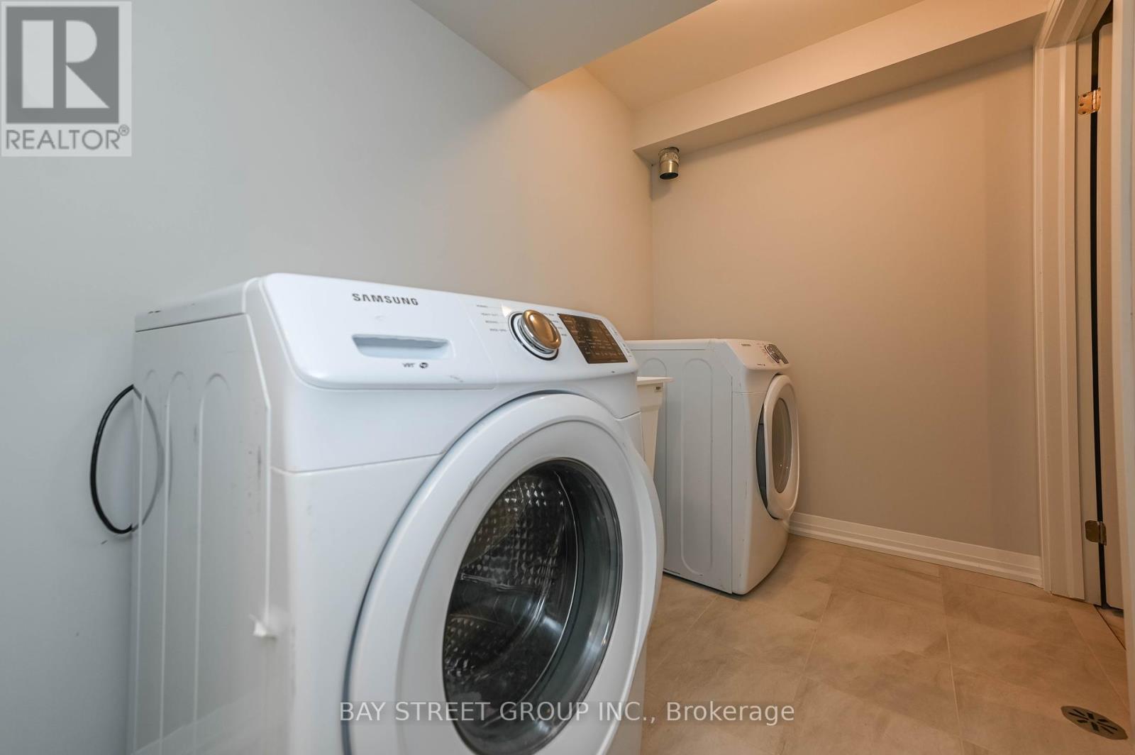 61 - 4552 Portage Road, Niagara Falls, Ontario  L2E 6A8 - Photo 30 - X12241499