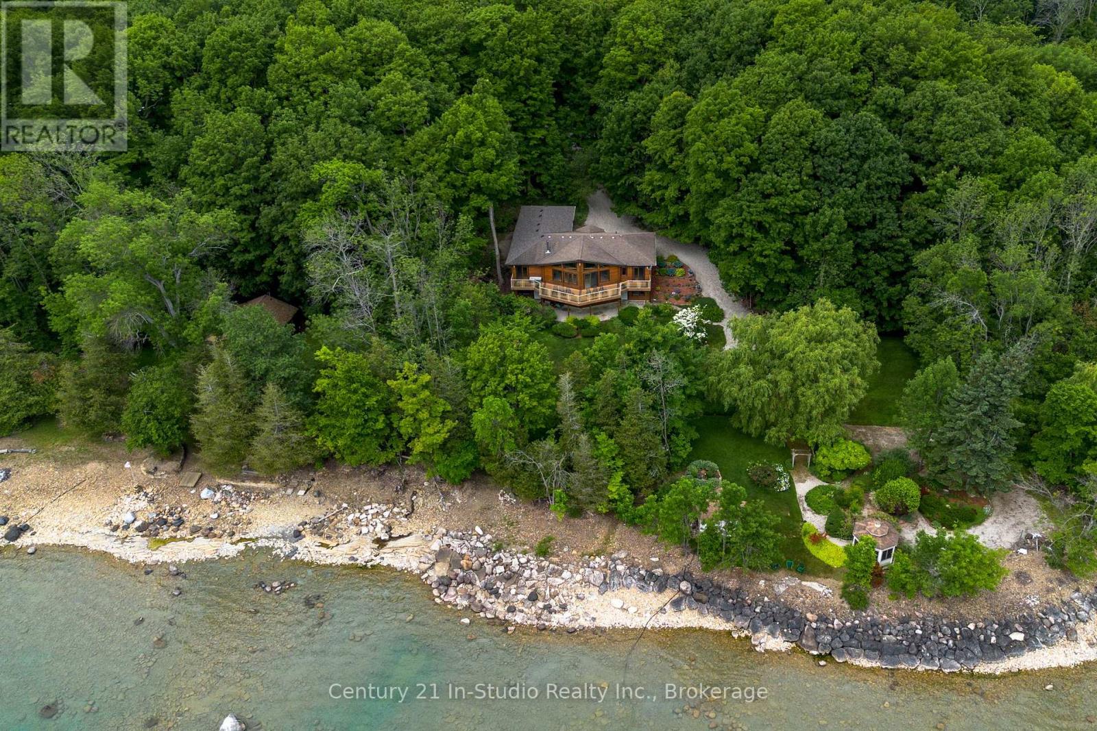 504877 Grey 1 Road, Georgian Bluffs, Ontario  N0H 1S0 - Photo 2 - X12241446