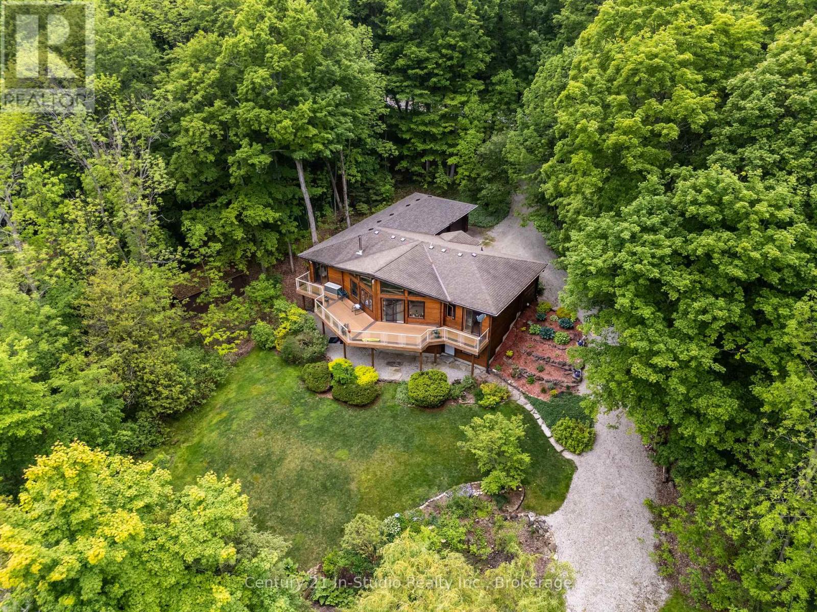 504877 Grey 1 Road, Georgian Bluffs, Ontario  N0H 1S0 - Photo 4 - X12241446