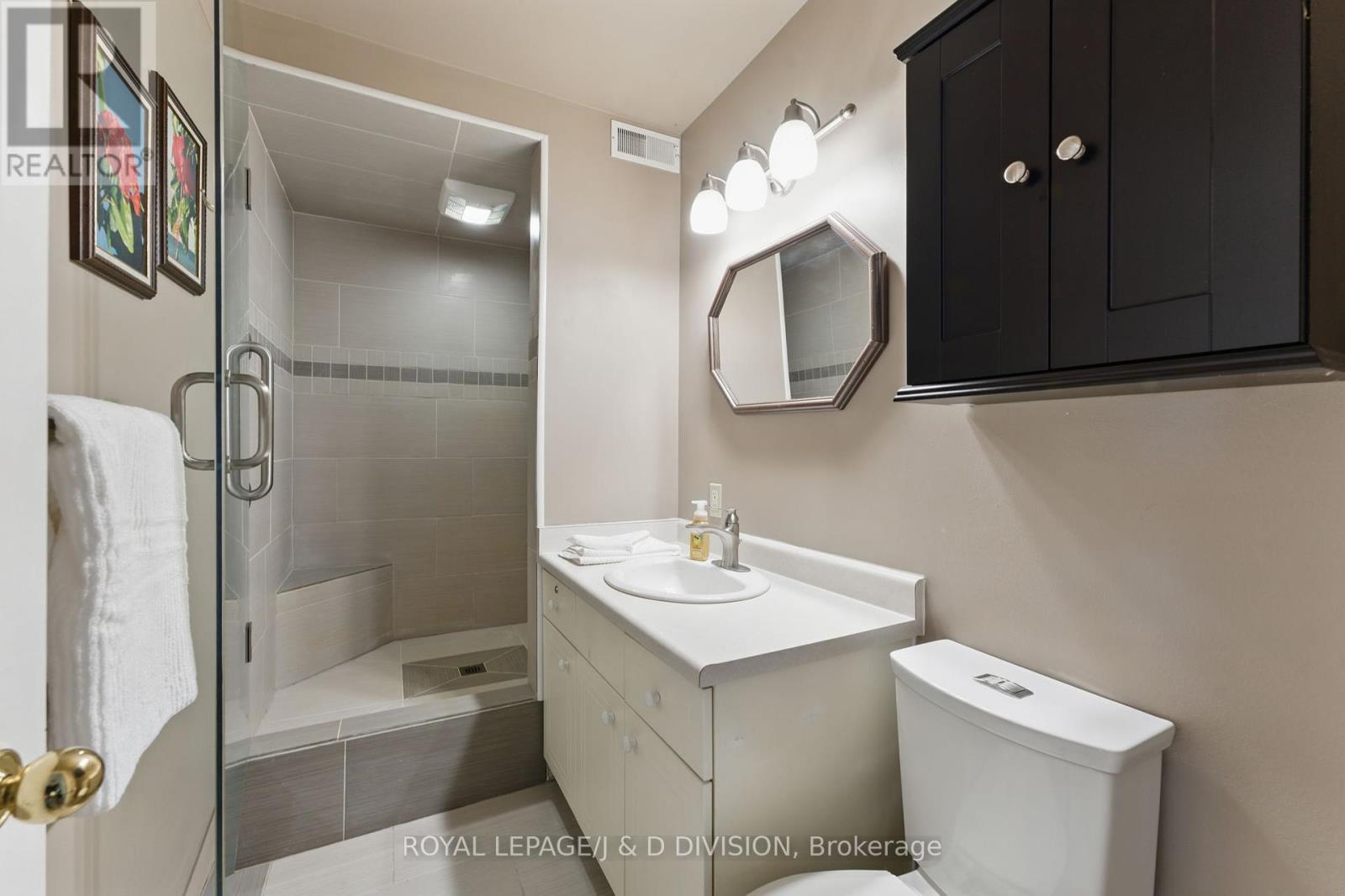 295 Brant Road, Brant, Ontario  N0E 1N0 - Photo 34 - X12131756