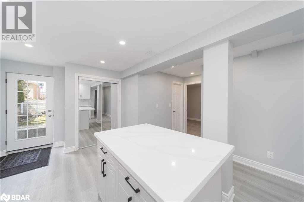 12 Jessica Drive Unit# Bsmt, Barrie, Ontario  L4N 5S5 - Photo 7 - 40744377