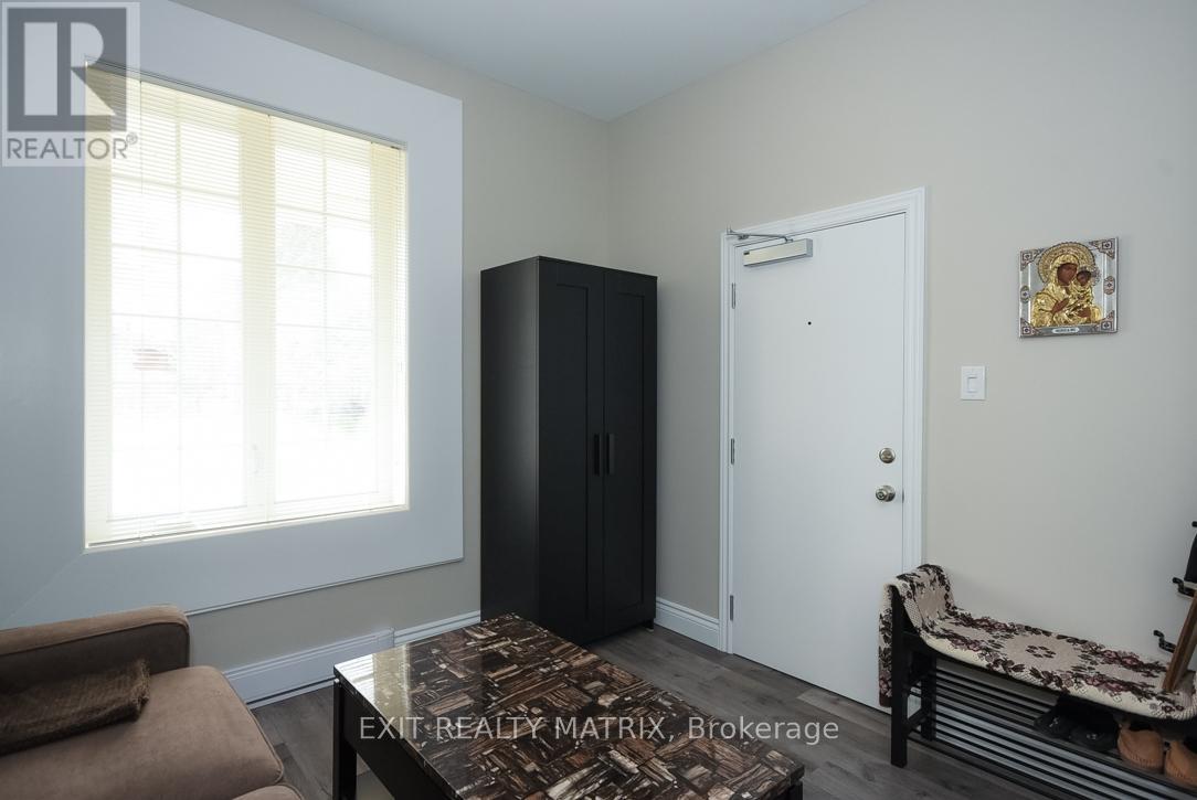 1429 Meadow Drive, Ottawa, Ontario  K4P 1B1 - Photo 10 - X11991294