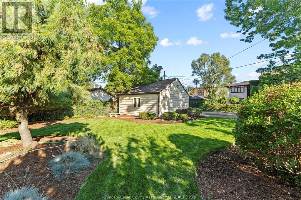 2371 Riverside Drive West, Windsor, Ontario  N9B 1B1 - Photo 45 - 25015943