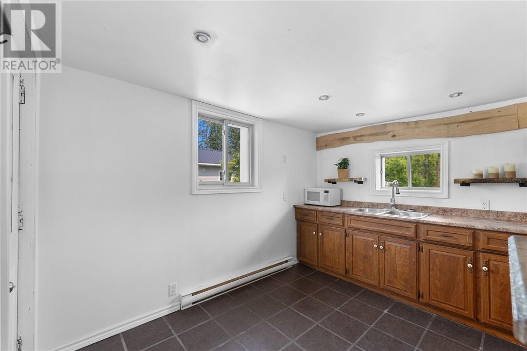 140 River Street, Massey, Ontario  P0P 1P0 - Photo 42 - 2122888
