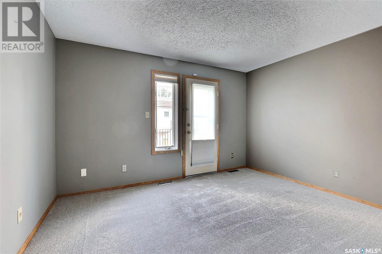 25 2338 Assiniboine Avenue E, Regina, Saskatchewan  S4V 2G2 - Photo 18 - SK010366