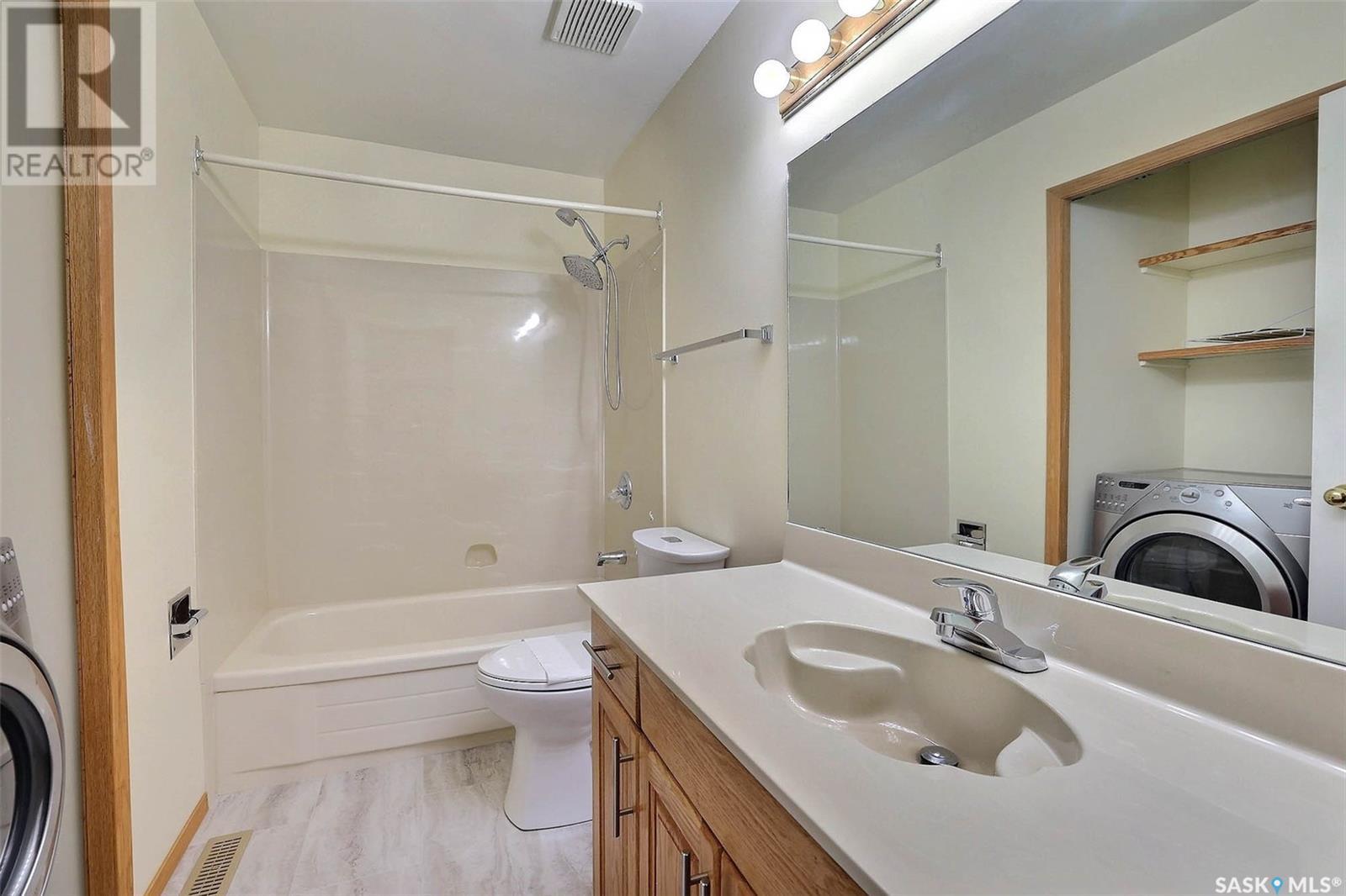 25 2338 Assiniboine Avenue E, Regina, Saskatchewan  S4V 2G2 - Photo 22 - SK010366