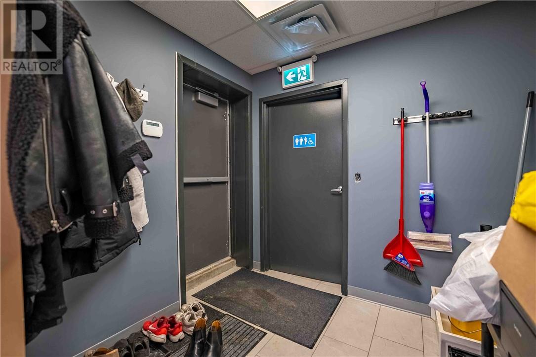 1536 Lasalle Boulevard Unit# B-1, Sudbury, Ontario  P3A 1Z7 - Photo 6 - 2123097